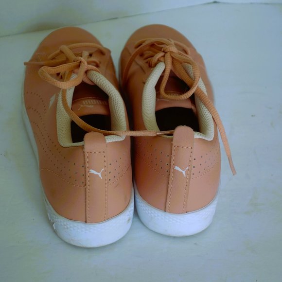 Puma Peach-Beige Leather Court (Smash Perf) Sneaker Size 8.5 - Picture 5 of 7
